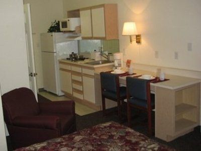 Intown Suites Extended Stay Select Denver - Aurora South Екстериор снимка